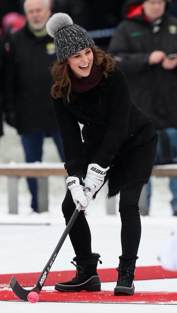 Butuh Sisir Sebanyak Ini untuk Membuat Kate Middleton Cantik