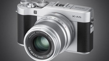 Kamera ini baru akan dijual Februari mendatang seharga USD 600 atau Rp 8 juta termasuk lensa kit 15-45mm f/3.5-5.6 kit. Foto: Fujifilm