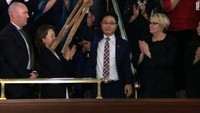  Trump memperkenalkan Ji kepada para hadirin saat dia membahas isu Korut dalam pidatonya. 