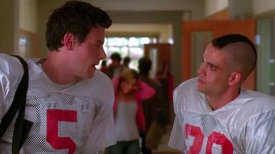 Adegan Kenangan Mark Salling Sebagai Puck di Glee Adegan Kenangan Mark Salling Sebagai Puck di Glee