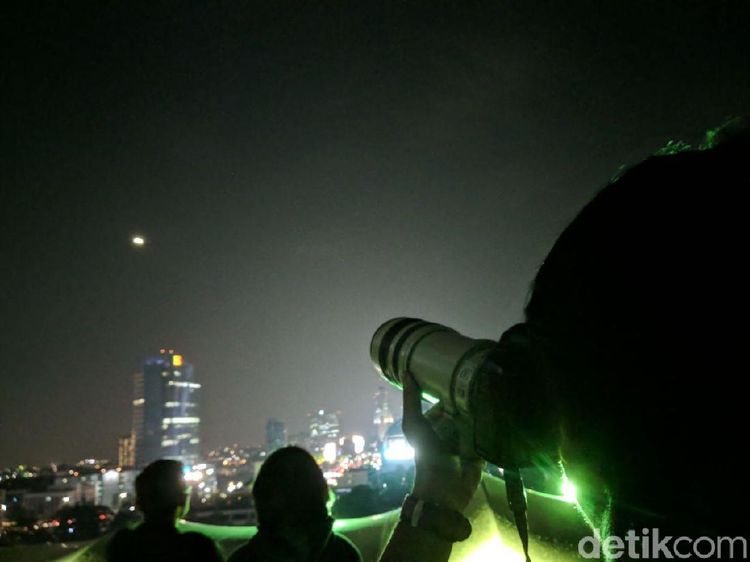 Melihat Kembali Potret Gerhana Bulan Saat Menyapa Indonesia