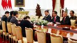 Presiden Jokowi Bertemu Menhan Korsel di Istana