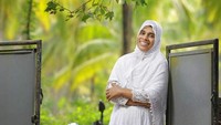 Jamida (34) yang dikenal dengan nama lain Jamida Teacher, menjadi perempuan Muslim India pertama yang memimpin sholat Jumat di Desa Cherukode.