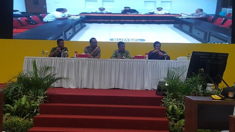 Wapres JK Kunjungi Sekretariat CDM Asian Games 2018 di PTIK Wapres JK Kunjungi Sekretariat CDM Asian Games 2018 di PTIK