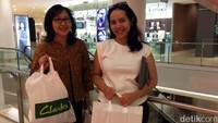 Clarks mengumumkan penutupan gerai di akun instagram pribadinya. Penutupan akan dilakukan mulai Februari. Jelang tutup, toko sepatu asal Inggris ini menggelar diskon besar-besaran.