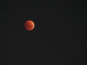 LAPAN: Gerhana Bulan 28 Juli Bernama Micro Blood Moon