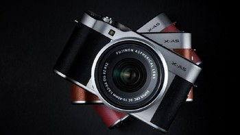 Soal desainnya sendiri, Fujifilm membuat X-A5 tampil berdesain retro. Foto: Fujifilm
