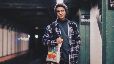Foto: Transformasi Gaya Iqbaal, Dari Imut Hingga Jadi Pria Tampan di Dilan