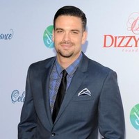 Tampilan serupa juga diterapkannya untuk acara Dizzy Feet Foundations Celebration di Los Angeles 2014 lalu. Foto: Getty Images