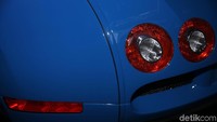 Untuk membawa mobil contoh yang dipinjam dari Inggris ini pihak Rudy harus rela menunggu cukup lama dan mengeluarkan biaya tambahan. Hal ini dirasa pantas untuk salah satu mobil tercepat di dunia.