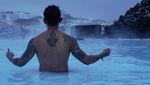 Saat Rio Dewanto & Chicco Jerikho Berendam Bareng di Islandia