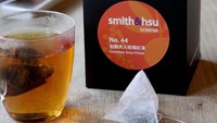 Buat penyuka jenis teh hitam, bisa mencoba Contess Grey Citrus. Teh eral grey dengan paduan harum segar citrus. Foto: Instagram Smith & Hsu