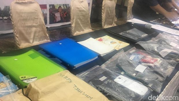 Polisi Sita 170 Handphone dari 10 Driver Grab Pengantar 'Tuyul'