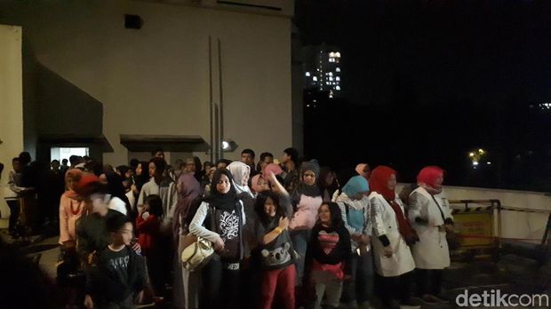 Tertutup Awan, Fenomena Super Blue Blood Tidak Terlihat di Bandung