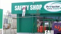 Katanya safety first, tapi kok pakai tangga ala kadarnya? (Istimewa/Katigaku).
