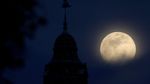 Cantiknya Penampakan Blue Moon di Langit Amerika
