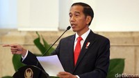 Presiden Jokowi mengungkapkan, nilai ekspor Thailand pada tahun lalu sebesar US$ 231 miliar, Malaysia US$ 184 miliar, dan Vietnam sebesar US$ 160 miliar. Sedangkan Indonesia hanya sebesar US$ 145 miliar.