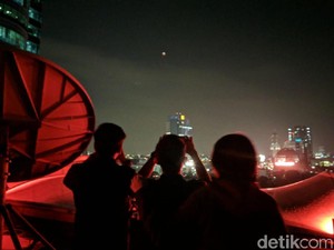 Fase Awal Gerhana Bulan Total Super Blood Moon, Ini Penampakannya