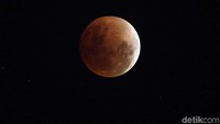 Beginilah penampakan bulan saat berwarna merah darah atau Blood Moon.