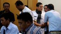 Rupanya, Sandiaga ingin meniru gaya Presiden Joko Widodo yang mengundang makan para ketua umum parpol di Istana Negara. Sandiaga teringat kata-kata Jokowi yang menyebut jika perut sudah terisi, seseorang lebih tenang. (Foto: Agung Pambudhy/detikcom)