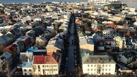 Chicco Jerico juga memotret Kota Reykjavik dan dari ketinggian. (chicco.jerikho/Instagram)