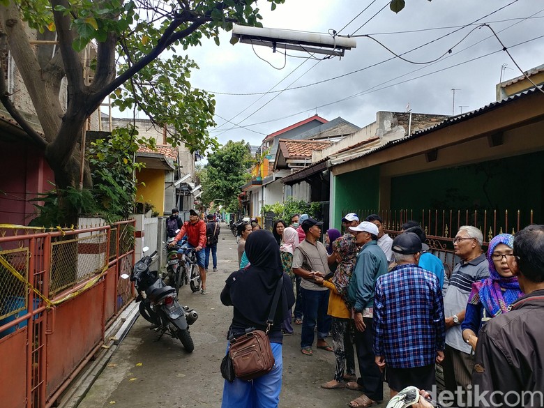 Warga Janji Tetap Terima Keluarga yang Simpan Kerangka Ayah-Anak Warga Janji Tetap Terima Keluarga yang Simpan Kerangka Ayah-Anak
