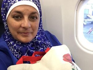 Kisah Pramugari Muslim yang Teguh Berhijab di Maskapai Amerika
