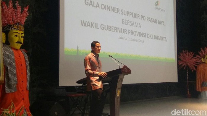 Canda Sandi: Bangsa Indonesia Semua Isu Digoreng