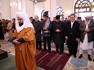 Ada Foto Jokowi Jadi Makmum Salat di Afghanistan, Ini Cerita di Baliknya