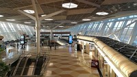 Bandara International Heydar Aliyev di Azerbaijan punya suasana yang modern. Flickr/Aleksandr Zykov.