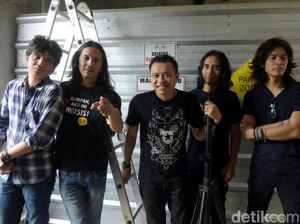 Nge-Band Lagi, Anang Hermansyah Kembali dengan Kidnap Katrina