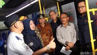 Bersama dengan Perum PPD, APP melengkapi dengan penyediaan sarana transportasi massal yang lengkap dan nyaman.   
