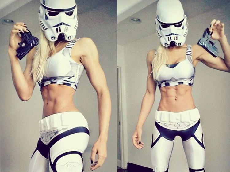 Mengintip Alicia Marie, Cosplayer Wanita Seksi yang Gemar Olahraga