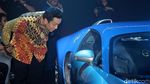 Staf Jokowi Ingin Jalan-jalan Naik Mobil Miliaran Rupiah