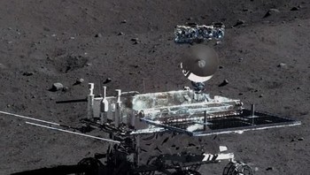 Pada 31 Juli 2016, Yutu secara resmi berhenti beroperasi setelah berada di satelit alami Bumi selama 31 bulan. (Foto: Internet)