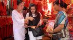 Pernak-pernik Imlek Mulai Merahkan Glodok