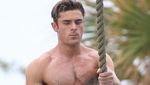 Foto: Lihat Otot Sixpack Zac Efron yang Doyan Sepedaan