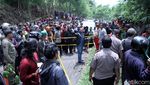 Mayat Korban Penganiayaan Terkapar di Semak Belukar