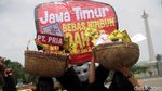 Aksi Tuntut Pemulihan Lahan Lakardowo Jatim