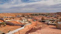 Coober Pedy berkembang menjadi salah satu destinasi paling unik di Australia dan dunia. Coober Pedy memiliki berbagai bentuk akomodasi di bawah tanah. (Thinkstock)