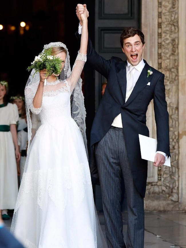 Pria 32 tahun itu urutan keenam pewaris tahta. Namun Pangeran Amedeo melepas tahtanya tersebut.  Foto: Getty Images