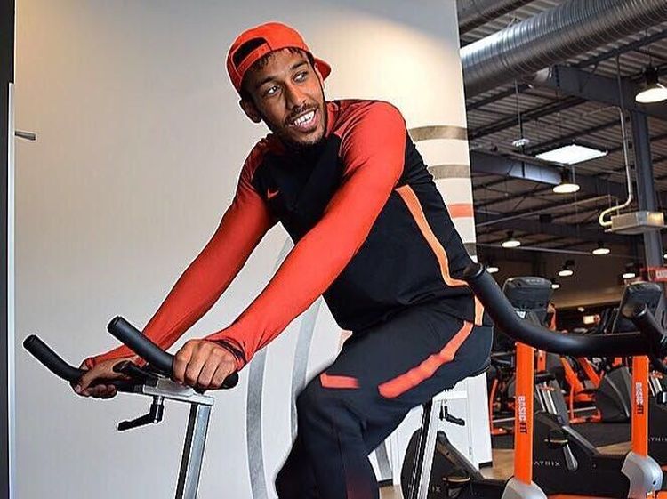 Foto: Olahraganya Striker Baru Arsenal, Pierre-Emerick Aubameyang