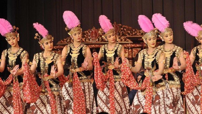 Pertunjukan tari Keraton Yogyakarta