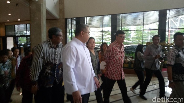 Menko PMK-Mendagri-Mendes Rakor Bahas Pelaksanaan Padat Karya Cash