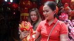 Pernak-pernik Imlek Mulai Merahkan Glodok