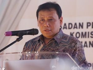 Cegah Pemakaian Fasilitas Negara, Bawaslu Tempel Caleg Menteri