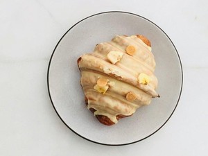 Di Sini Anda Bisa Mencicip Croissant Rasa Baru, Banana Pudding Croissant!