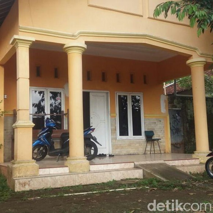 Ageng Pernah Pengaruhi Kemenakan Agar Tak Ikut Upacara Bendera