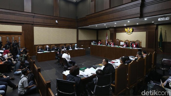 Jaksa Cecar Isi Pertemuan Eks Ketua Komisi II dengan Andi Narogong