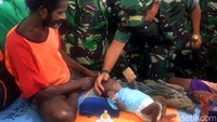 Panglima TNI Marsekal TNI Hadi Tjahjanto berharap dengan pemantauan permasalahan di 224 kampung tersebut, bisa termonitor langsung oleh posko dan segera mendapat penanganan dari tim medis Satgas Kesehatan TNI. Pool/Puspen TNI.